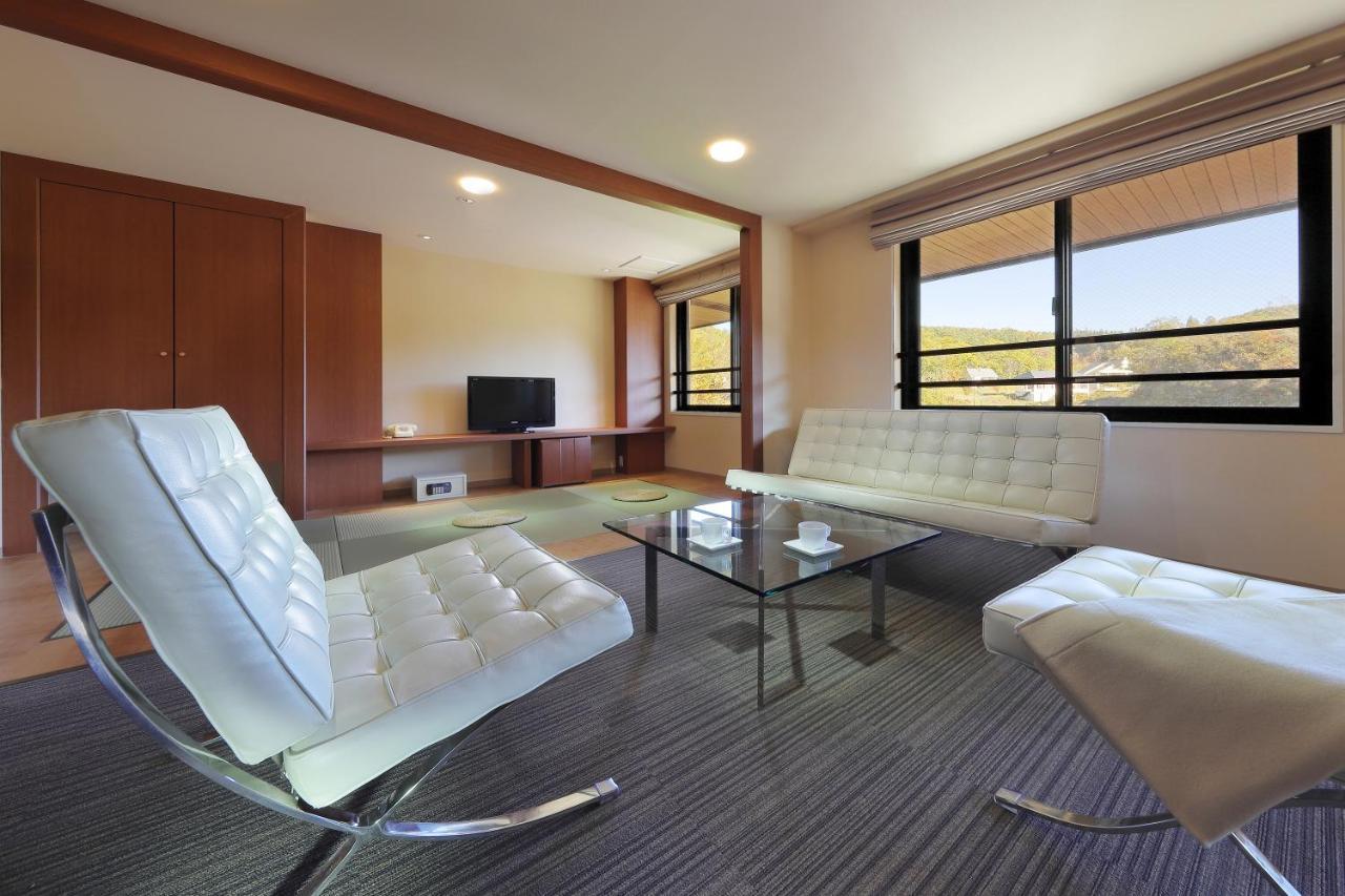 Hotel Ryu Resort And Spa Такаяма Екстериор снимка